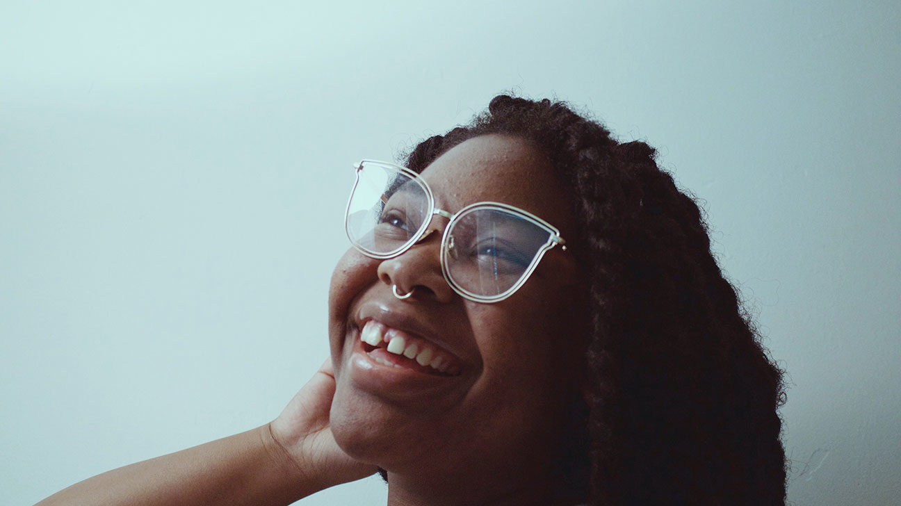 Infected Nose Piercing Pictures, Symptoms, Treatment, Bump, Home