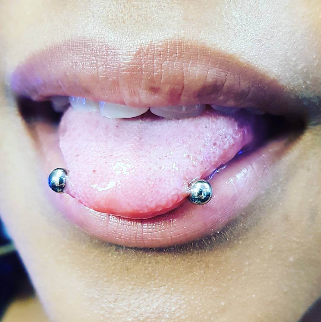 Horizontal Tongue Piercing Pictures, Price, Jewelry, Tip