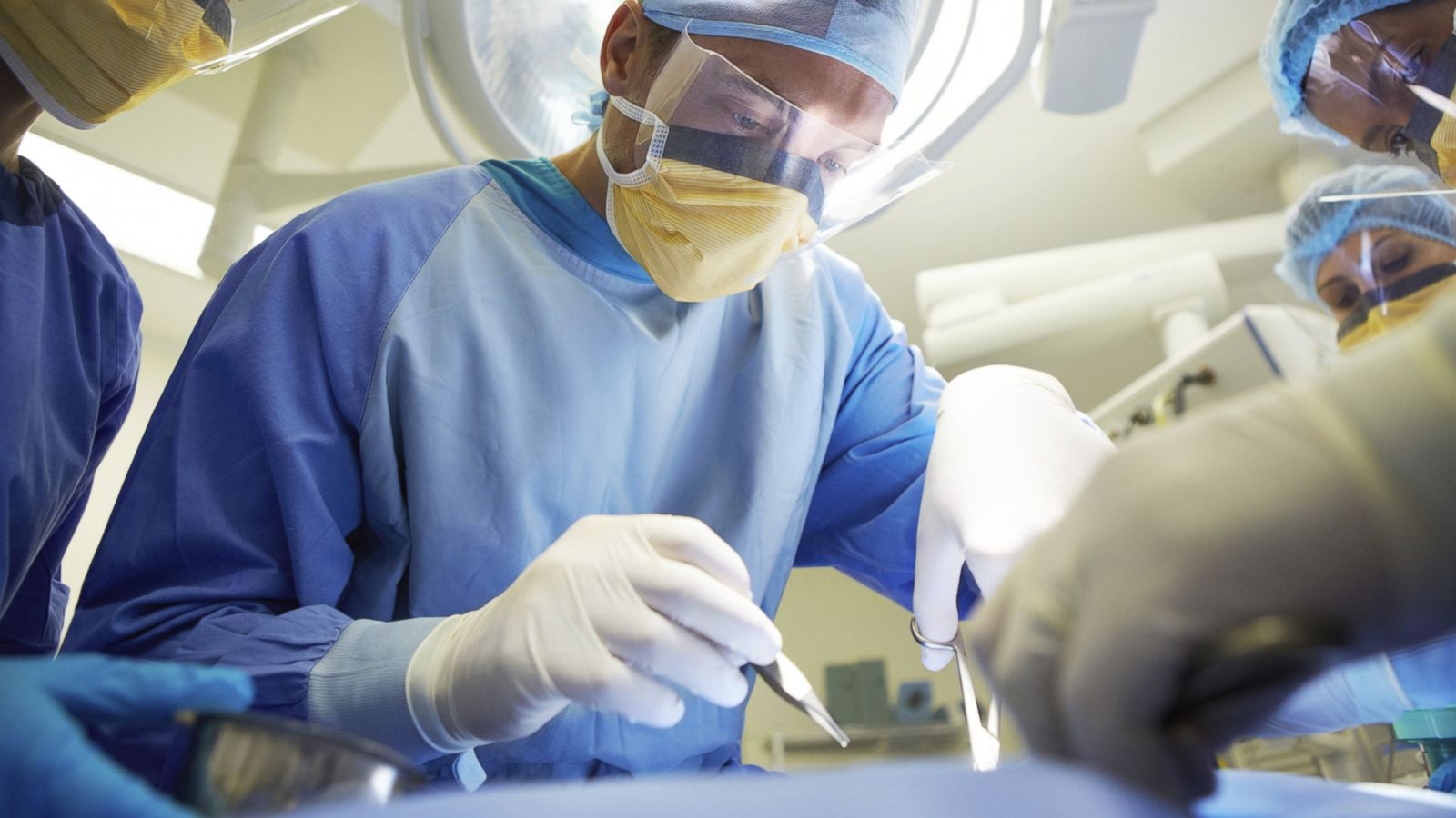 Night Sweats in Men Causes, Symptoms, Cancer, Diabetes, Alcohol, Stress