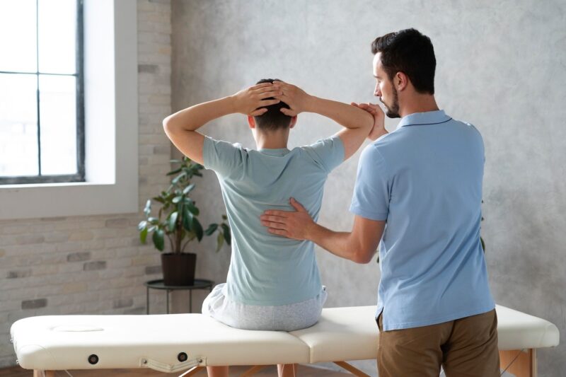 Physiotherapist and back pain